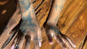 國小,色筆,畫布,霸凌,桃園（圖／翻攝自《內壢大小事》）