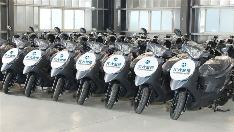 花蓮災後代步難　元大金控捐機車助重建