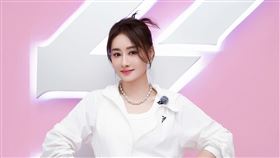 陳德容在最新《浪姐6》第五次公演大逆襲。（圖／翻攝自陳德容微博）