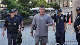 館長，陳之漢，刑事局偵七隊，前往新北檢複訊，涉嫌恐嚇、煽惑他人犯罪(圖／翻攝畫面)