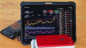 富邦科技ETF將於11月26日以「一拆七」掛牌新憑證，幫助投資人以更低門檻參與科技產業成長趨勢。富邦指出，此舉有助促進流動性並擴大受眾群體。（示意圖／PIXABAY）