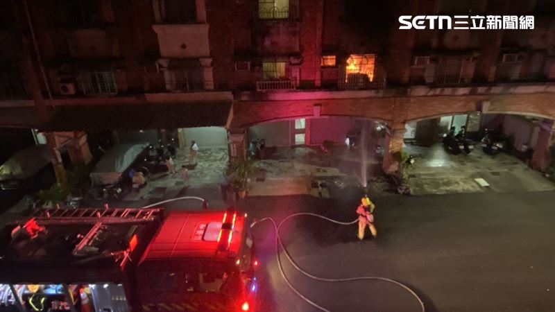 這起火警，消防出動8車20人前往救援。（圖／翻攝畫面）