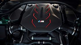BMW V8引擎。（圖／翻攝BMW網站）