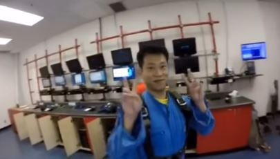 顏正國生前跳傘畫面曝　鋼鐵爸曬舊片回憶