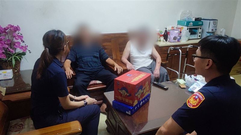 台中孝男休學打工扶養3長輩，但上班遭電擊一度命危。（圖／翻攝畫面）