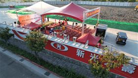 北士科地上權案　新壽準備開工動土典禮各界關注輝達（NVIDIA）能否進駐北士科，據了解，標得北士科T17、T18地上權基地的新光人壽已於10月9日取得雜項執照，將於16日上午舉行開工動土典禮，工作人員一早布置場地。中央社記者徐肇昌攝　114年10月16日