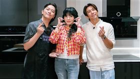 ▲修杰楷、唐綺陽和索艾克聯手製作私廚料理。（圖／《Yahoo唐綺陽談星私廚》提供）