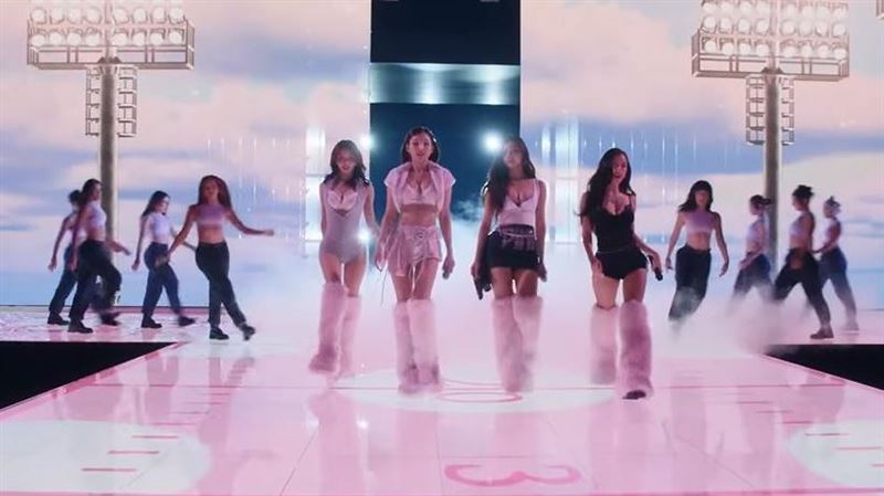 子瑜深V爆乳登維密秀　TWICE大尺度掀暴動