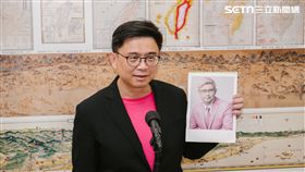 賴瑞隆穿粉色上衣迎接BLACKPINK。（圖／記者楊士誼攝影）