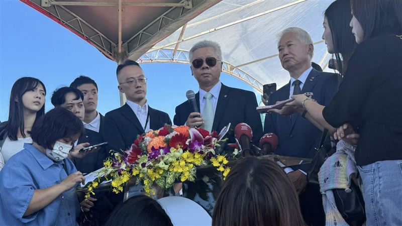 新壽於北士科T17、T18突襲動土,林維俊強調「不向市府與納稅人拿一毛錢」,訴求依法、合規談判。(圖/記者師瑞德攝影)