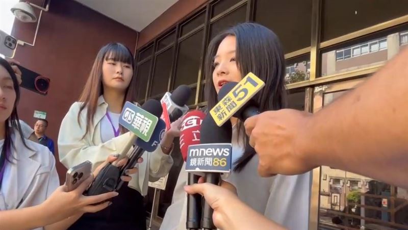 應曉薇女兒接受媒體採訪。（圖／翻攝畫面）