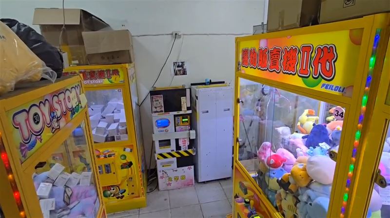 林男為首的竊盜集團，偷遍新竹、苗栗和台中的娃娃機店。（圖／翻攝畫面）