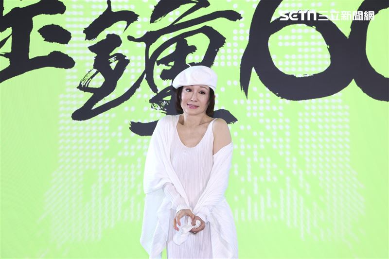 一代女皇潘迎紫震撼登場第60屆金鐘獎。（圖／記者鄭孟晃攝影）