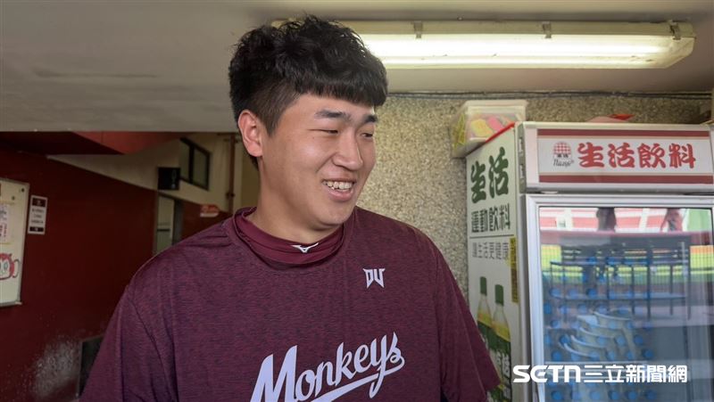 樂天桃猿牛棚投手莊昕諺。（圖／記者張沛嘉攝影）