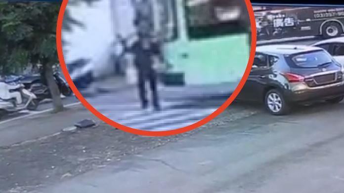 桃園公車撞斑馬線行人「2次輾壓」奪命