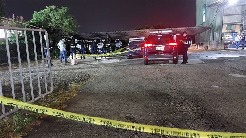 通緝犯藏桃園逃竄！妻駕車撞警右腿中彈
