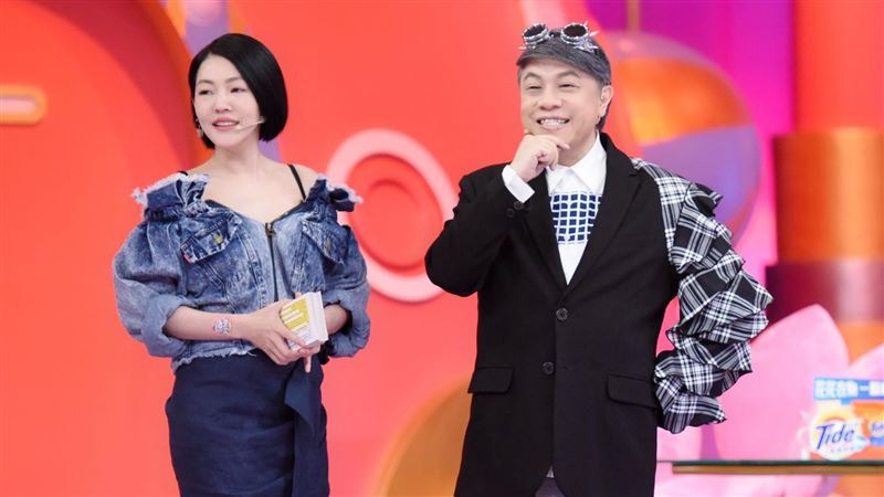 小Ｓ（圖左）過去和蔡康永（圖右）主持搭檔默契十足，深受觀眾喜愛。（圖／中天電視提供）