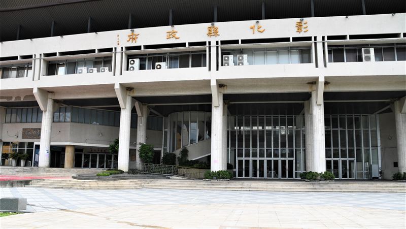 彰縣府會議處長心肌梗塞！各局處長神救援