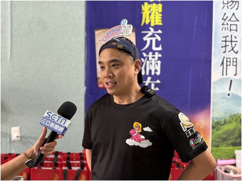 「與龍共伍愛存在、神奇中秋在南投」台灣阿龍中秋送暖前進武界送物資。(圖／記者林賢雅攝影）