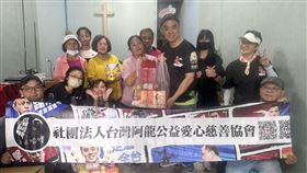 「與龍共伍愛存在、神奇中秋在南投」台灣阿龍中秋送暖前進武界送物資。(圖／記者林賢雅攝影）