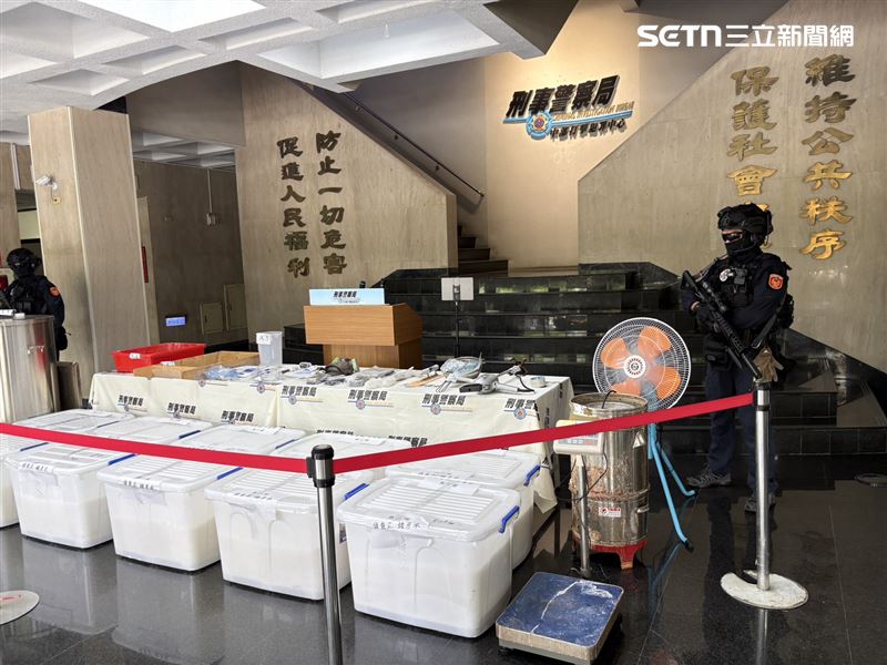 警方初步估計，這批毒品若流入市面，黑市價值恐逾新台幣數十億元，對社會治安與公共安全威脅極大。(圖/翻攝畫面)