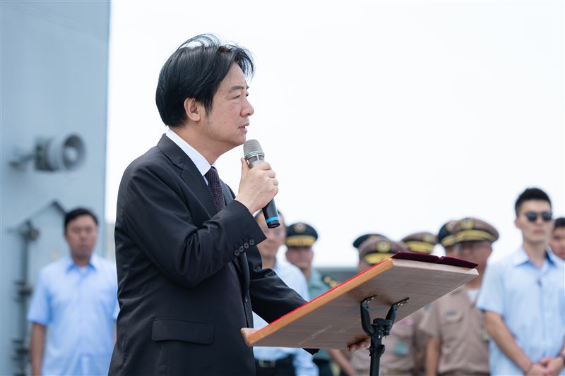 賴清德總統今（17）日勗勉海軍62.1水面作戰支隊聯合截擊作戰計畫演練。（圖／總統府提供）