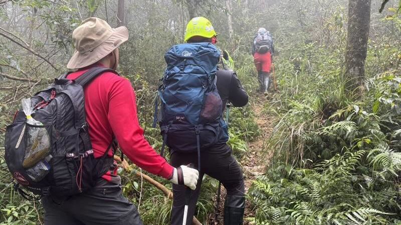 宜蘭縣2名山友邀約攀登阿玉山，途中夜宿溪邊，友人隔天醒來卻不見蹤影，事後通報警消搜救；昨天（19日）被找到已明顯死亡。（圖／翻攝畫面）