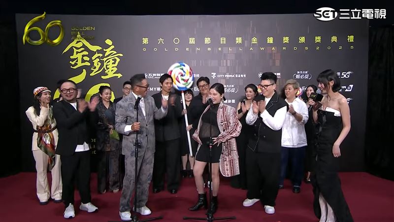 Sandra挺著渾圓孕肚亮相。（圖／三立電視）