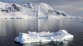 全球暖化造成格陵蘭島部分冰層融解，讓礦產開發變得更容易，引起多國覬覦。（示意圖／PIXABAY）