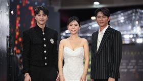 溫昇豪（右）、江宏傑（左）、Judy（中）現身紅毯。（圖／記者鄭孟晃、趙于瑩攝影）