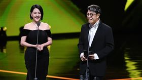 小S和蔡康永合體擔任金鐘獎頒獎人。（三立提供）