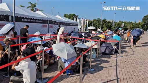 BP今晚開唱了！排隊「搶買2物」現況曝光