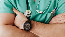 急診、醫生、自責、愧疚、醫院。（示意圖／PIXABAY）