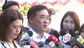 被問到有沒有帶幸運小物投票？郝龍斌說，他自己就是幸運大物。（圖／翻攝畫面）