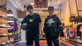 魔術師陳冠霖有「周杰倫御用魔術師」稱號（圖／翻攝自IG @klmagic）