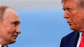 川普即將於匈牙利首都布達佩斯，與普丁就俄烏問題舉行峰會。（圖／美聯社／達志影像）