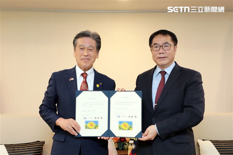 先﨑市長17日也於會中宣布，將於那珂市設立「台南道」，以紀念兩市友好情誼。（圖／南市府提供）