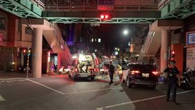 新北汐止區發生死亡車禍，81歲嬤遭撞飛慘死。（圖／翻攝畫面）