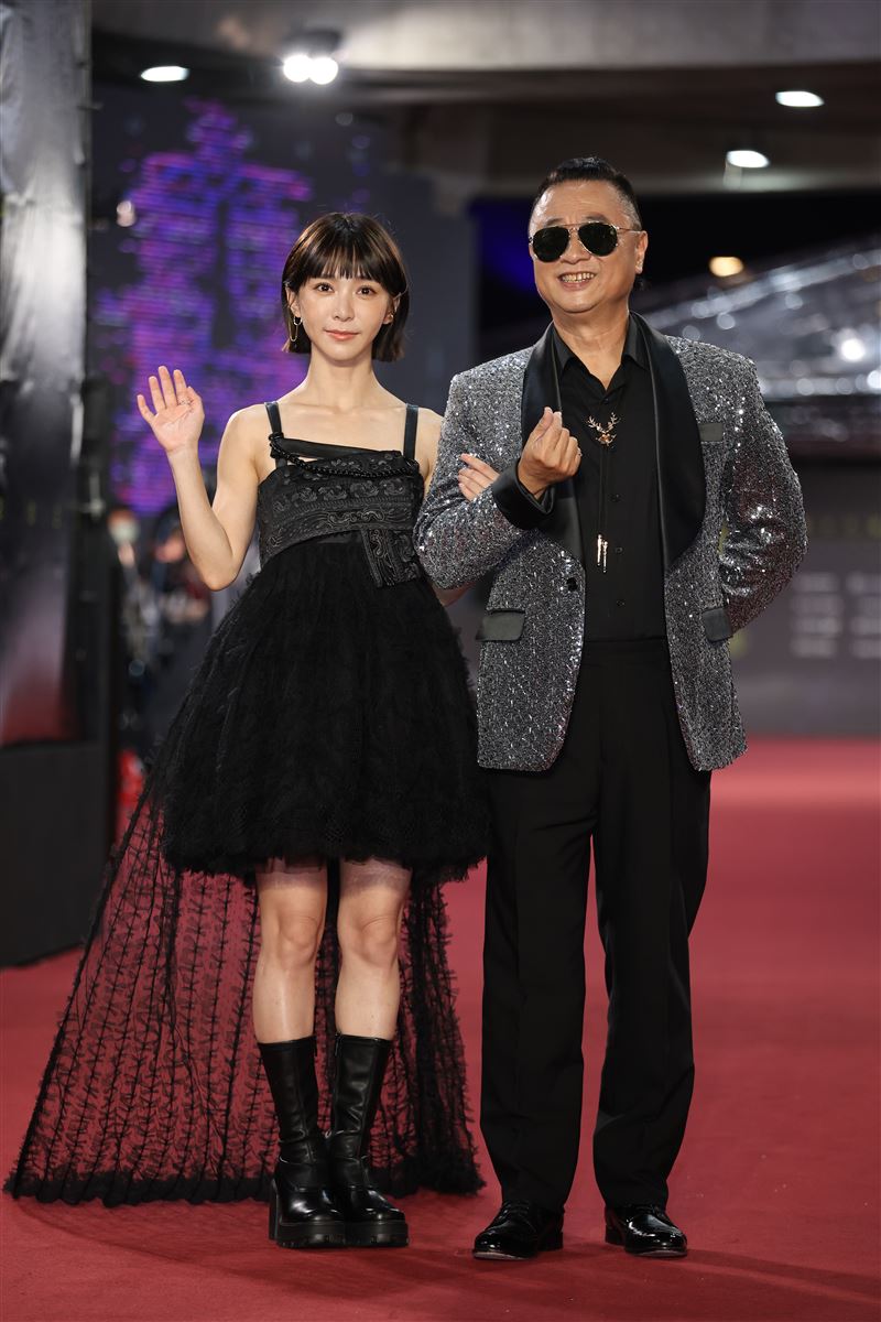 邰智源（右）陪溫妮一起走紅毯。（圖／記者鄭孟晃、趙于瑩攝影）