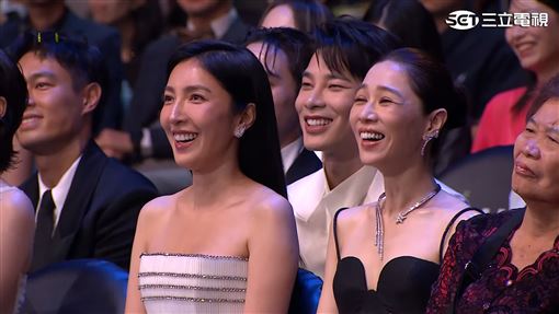 《影后》奪人氣獎！嚴藝文1反應台下爆笑