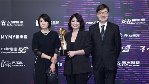 《影后》奪下第一獎！嚴藝文曝拍續集可能