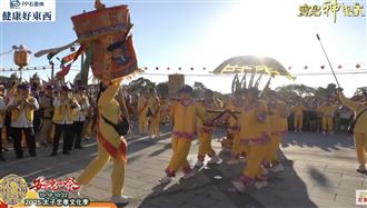 桃園護國宮硬派女子轎班　竟淚灑遶境現場