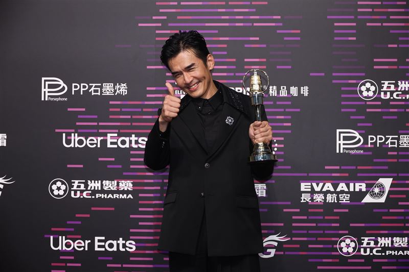楊一展以《化外之醫》奪下最佳男配角獎。（圖／記者鄭孟晃、趙于瑩攝影）