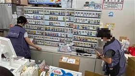加熱菸開賣首日，北市衛生局啟動擴大專案稽查，查獲加熱菸標示不符規範。（圖／北市衛生局提供）