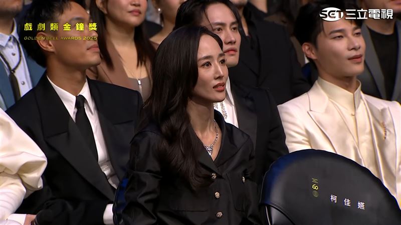 張鈞甯台下眼匡泛淚。（圖／三立電視）