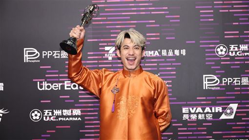 越南視帝！連炳發曝媽剛出院：希望她開心