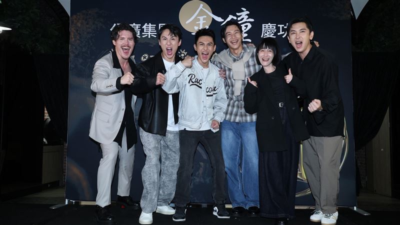 16歲男星網內互打敲金鐘！周厚安鹿死他手