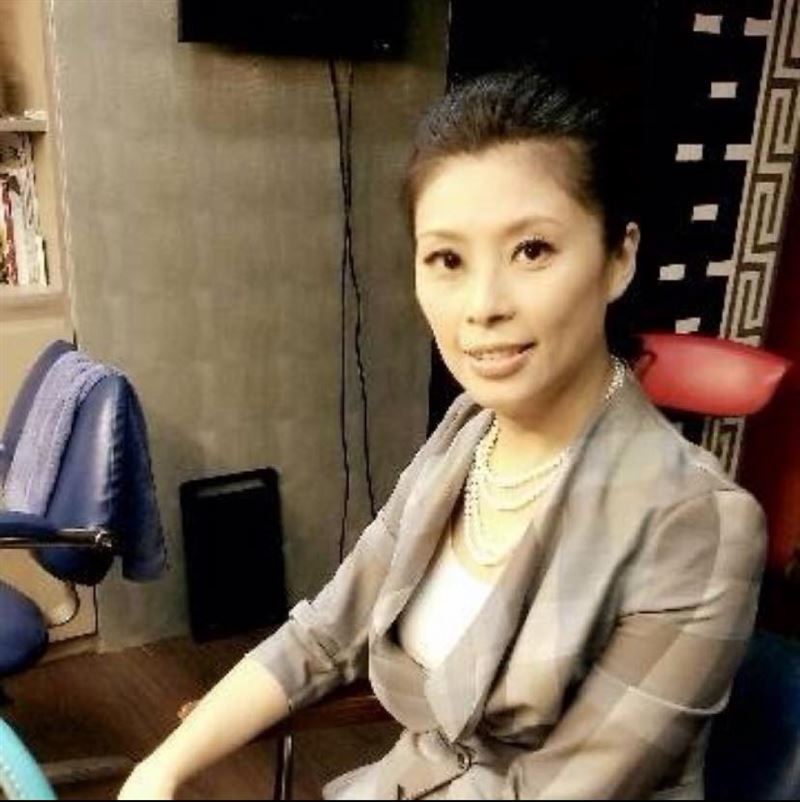 王家俊貼出鄭麗文Line頭貼顯圖指出，當選國民黨主席後，鄭麗文親自到群組回記者，「（明天）沒有行程」。（圖／翻攝自王家俊臉書）