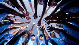 李萬吉認為，鐵人運動不僅鍛鍊體能，更磨練意志力。（圖／康軒文教集團提供） 