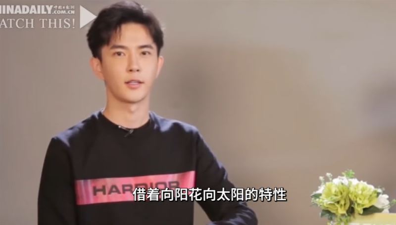 于朦朧用英文朗誦《向陽花》曝光根本不想死。全網震撼心碎齊為他申冤。（圖／翻攝自于朦朧英文朗誦《向陽花》youtube）